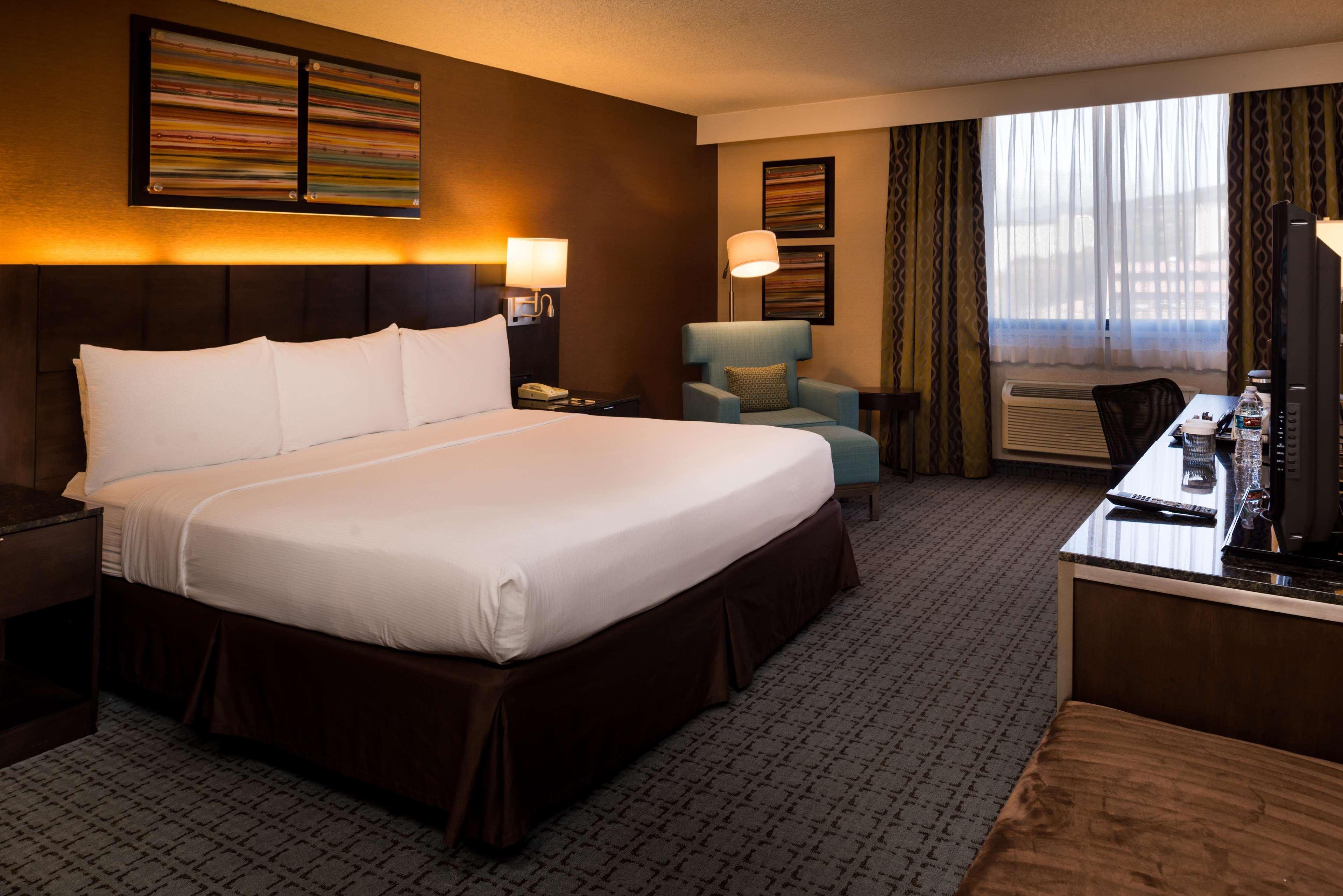 Doubletree By Hilton Whittier Hotell Eksteriør bilde