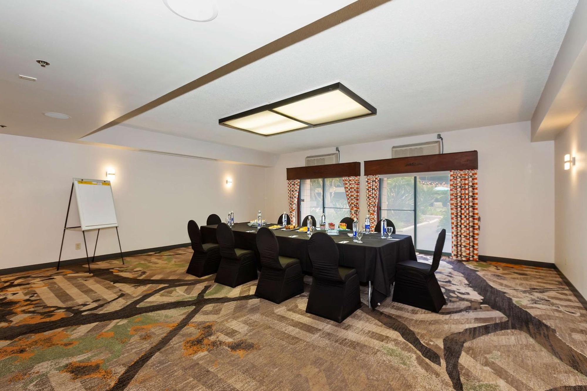 Doubletree By Hilton Whittier Hotell Eksteriør bilde