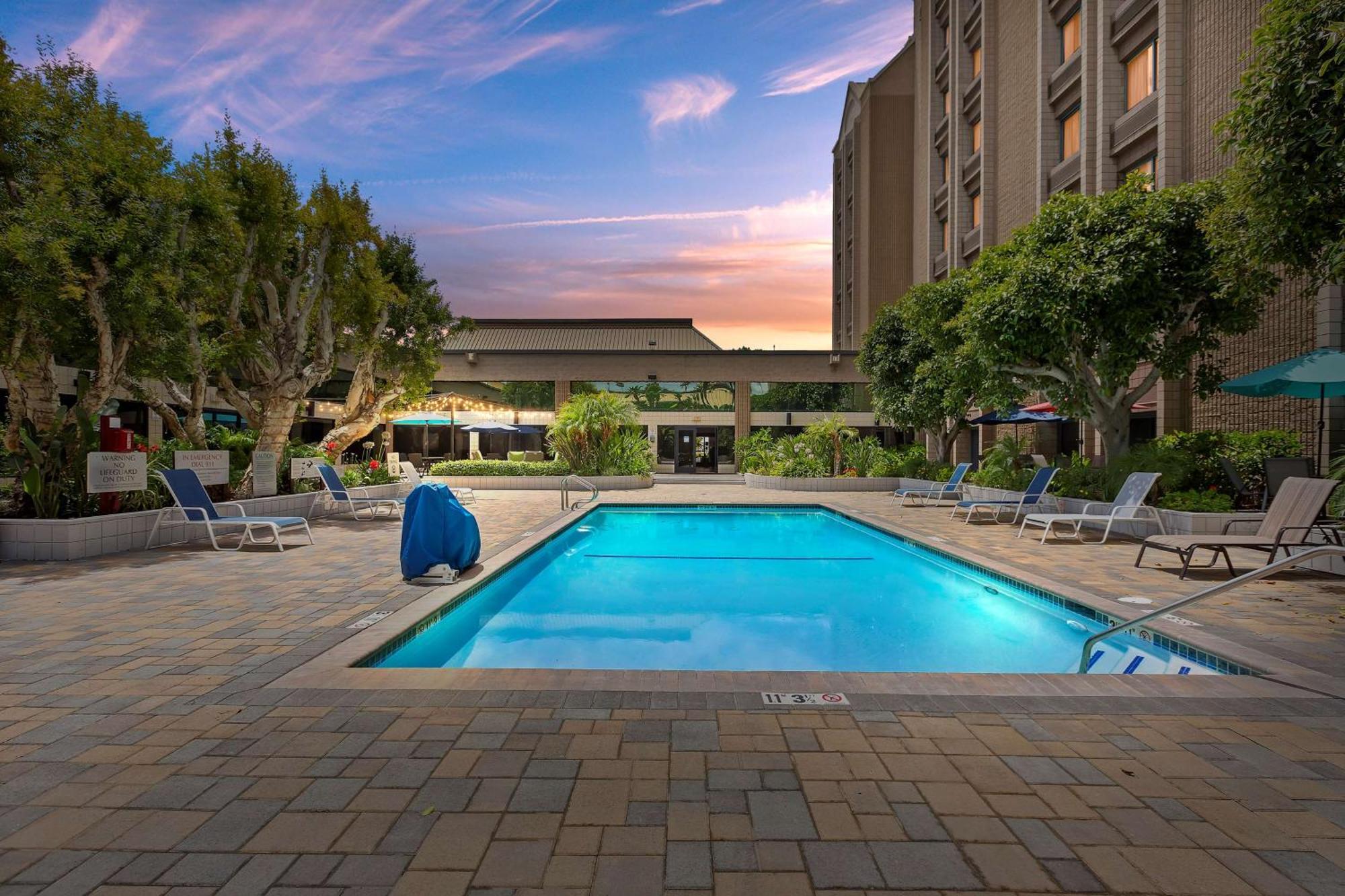 Doubletree By Hilton Whittier Hotell Eksteriør bilde